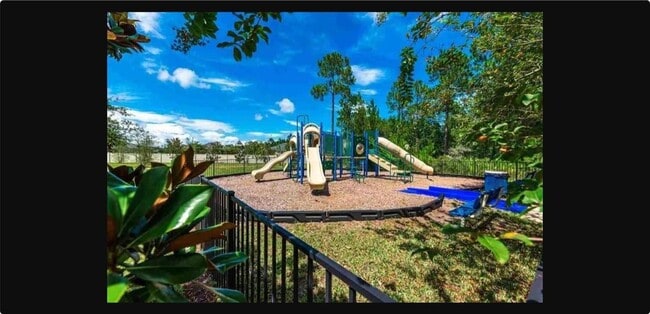 Foto del edificio - 1513 Golden Lake Loop