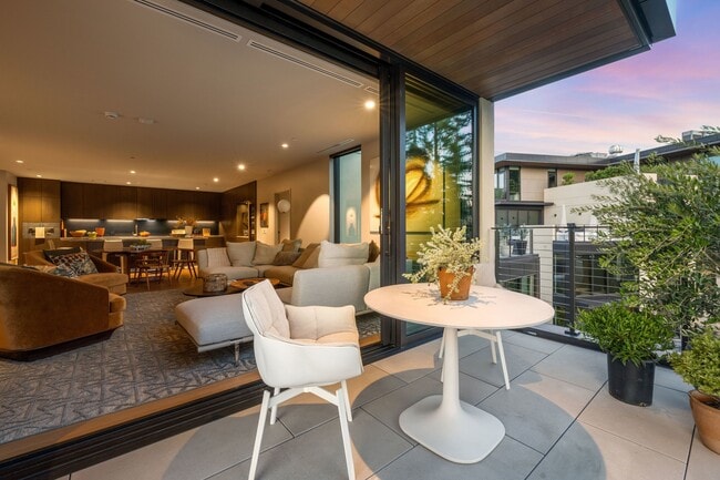 Foto del edificio - 171 Sawmill Cir