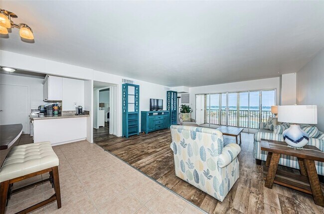 Foto del edificio - 10355 Paradise Blvd