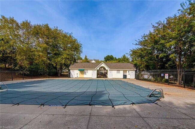 Foto del edificio - 3235 Manchester Ave