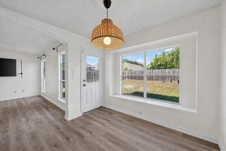 Building Photo - 6710 Highwind Bend Ln