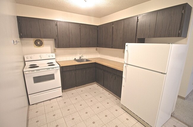Building Photo - 54 Allanbrooke Dr