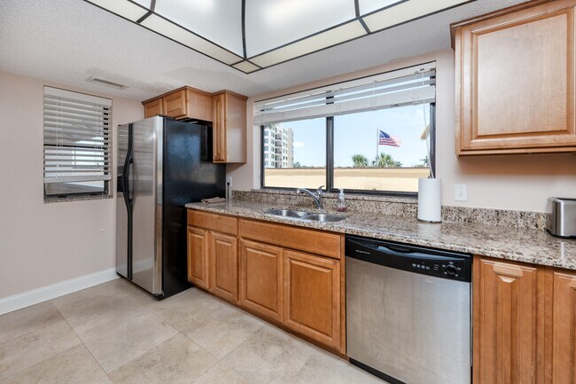 Foto del edificio - 736 Island Way