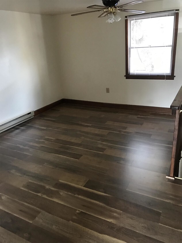 Foto principal - 117 N Mulberry St
