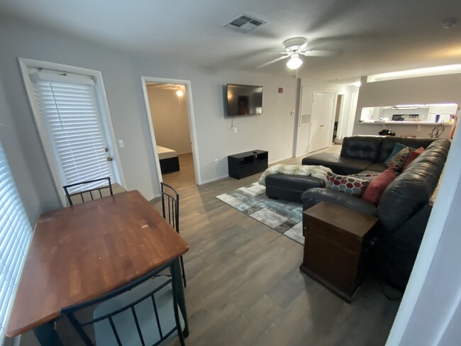 Foto del edificio - 4000 SW 23rd St