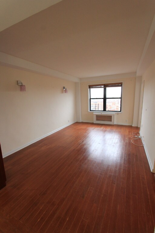 Building Photo - 9972 66th Rd