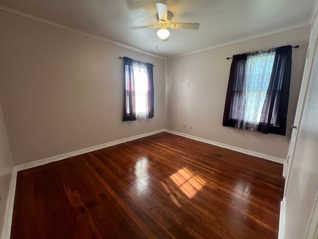 Building Photo - Welcome home!