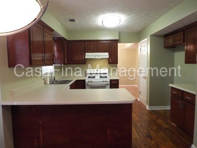 Foto del edificio - 4874 Clubgreen Smt