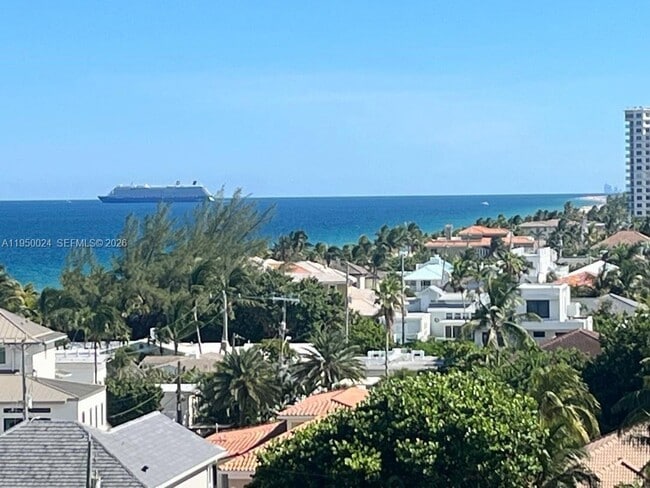 Foto del edificio - 1901 N Ocean Blvd