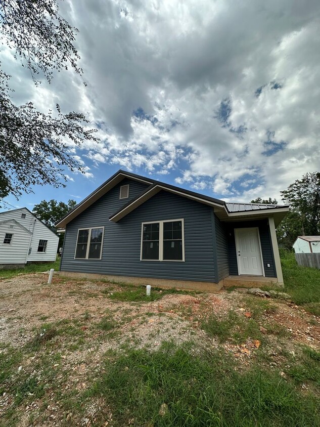 Foto principal - BRAND NEW BUILD!!! 3 Bedroom, 1 Bathroom D...