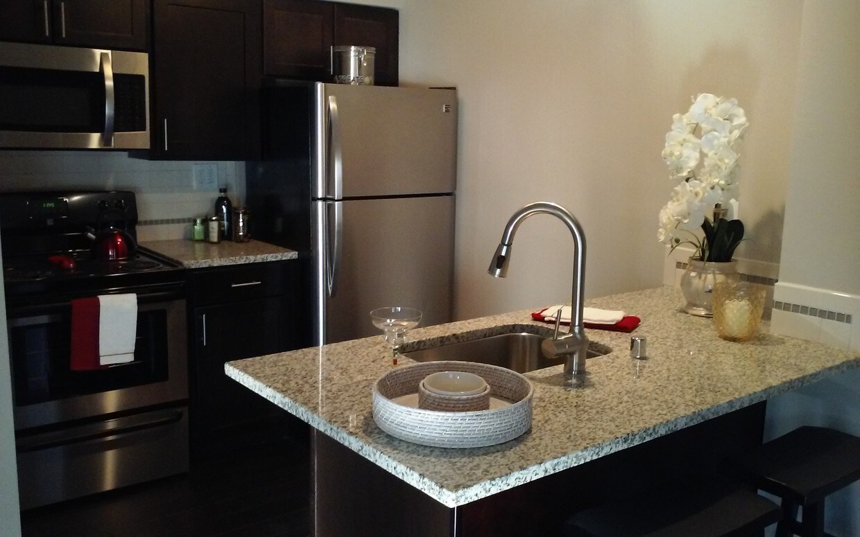 1019 Everett Ave, Louisville, KY 40204 Apartments in Louisville, KY