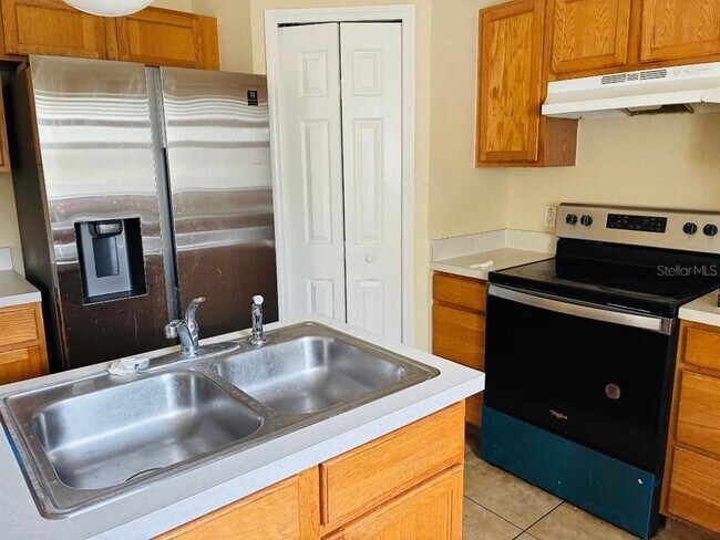 Building Photo - 8158 Settlers Creek Cir