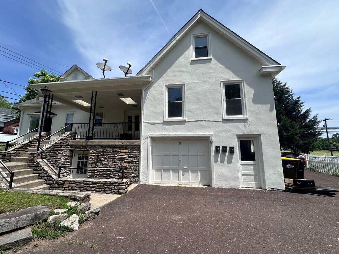 200 W Cherry Ln Unit 3, Souderton, PA 18964 Room for Rent in