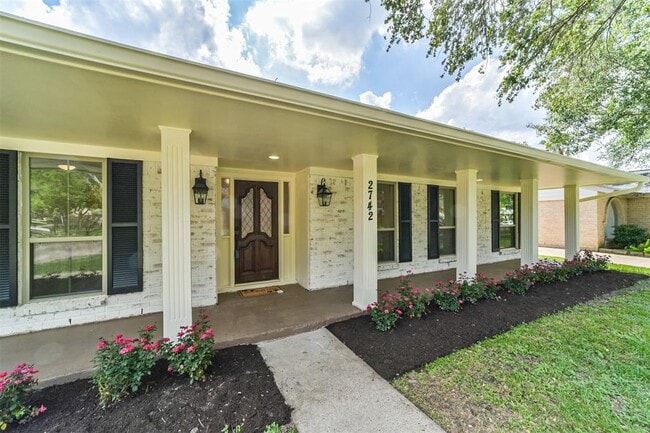 Building Photo - 2742 Triway Ln