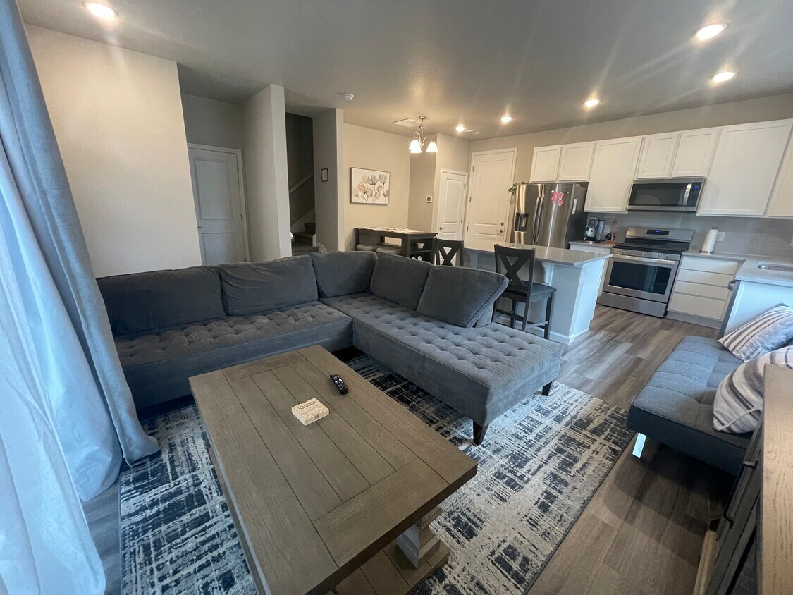 1330 Hoyt St, Lakewood, CO 80215 Townhome Rentals in Lakewood CO