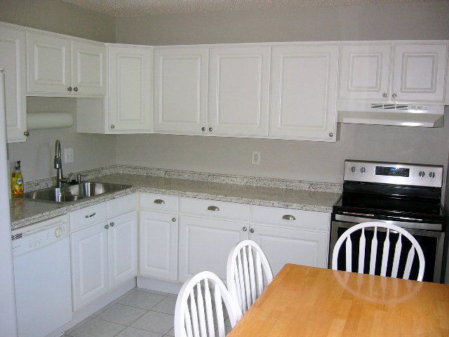 Building Photo - 4089 Paule Ave
