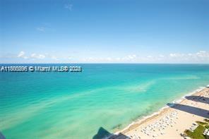 Foto del edificio - 18201 Collins Ave