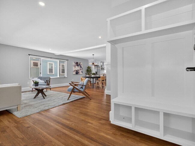 Foto del edificio - 111 Sharon St