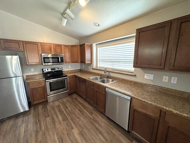 Building Photo - Spacious 3 bedroom 2 bath home in Circle Cross Ranch - San Tan Valley