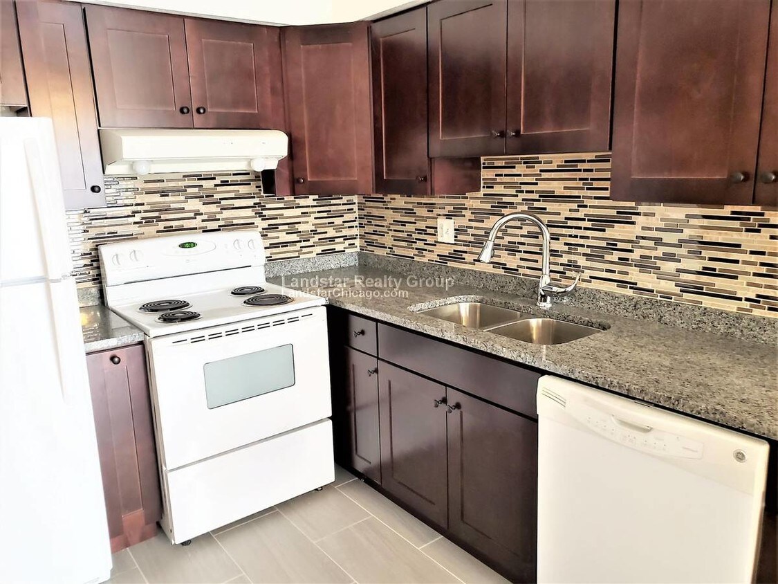 Foto principal - 1639 Oakwood Ave