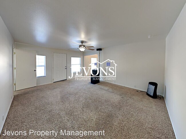 Foto del edificio - 3 br, 2 bath House - 10061 S Naches Rd