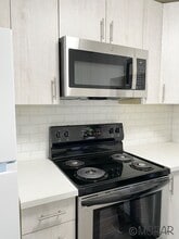 Building Photo - 14702 Washington Ave SW