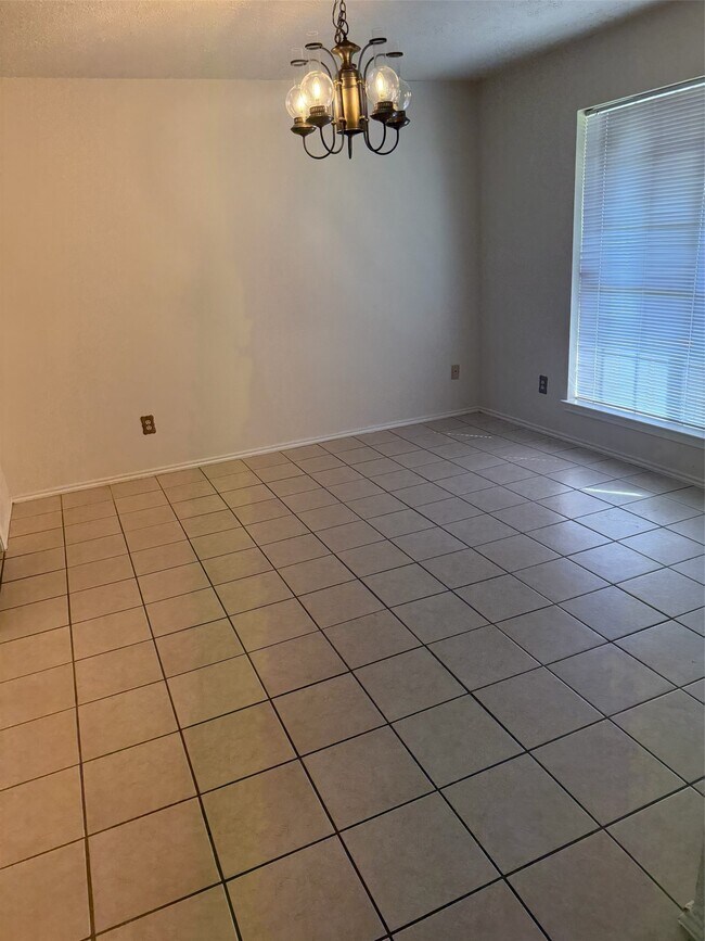 Foto del edificio - 18023 Garden Manor Dr