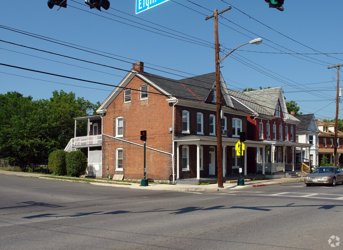 Foto del edificio - 731-733 W Washington St