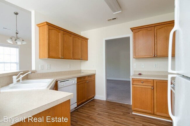 Building Photo - 3 br, 2 bath House - 119 Watersfield Road