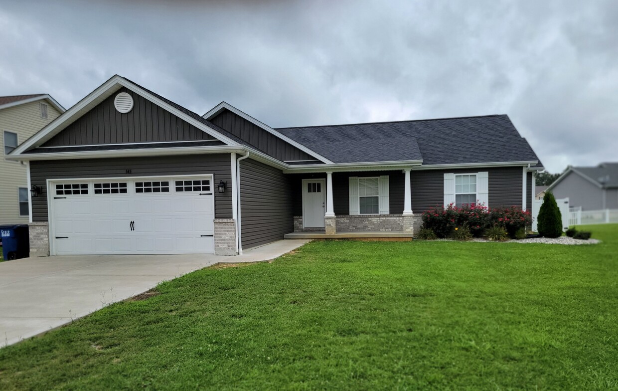 Primary Photo - 145 Rockport Dr