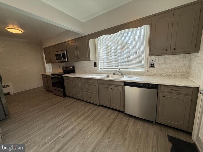 Foto del edificio - 8356 Baltimore National Pike