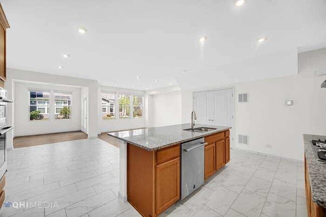 Building Photo - 458 Watercress Dr