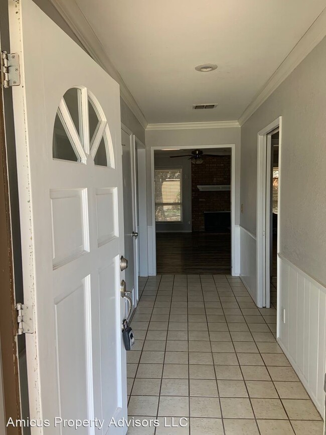 Building Photo - 3 br, 2 bath House - 3702 69th Drive
