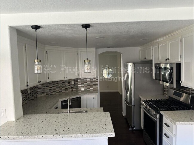Foto del edificio - 542 Mill River Ln