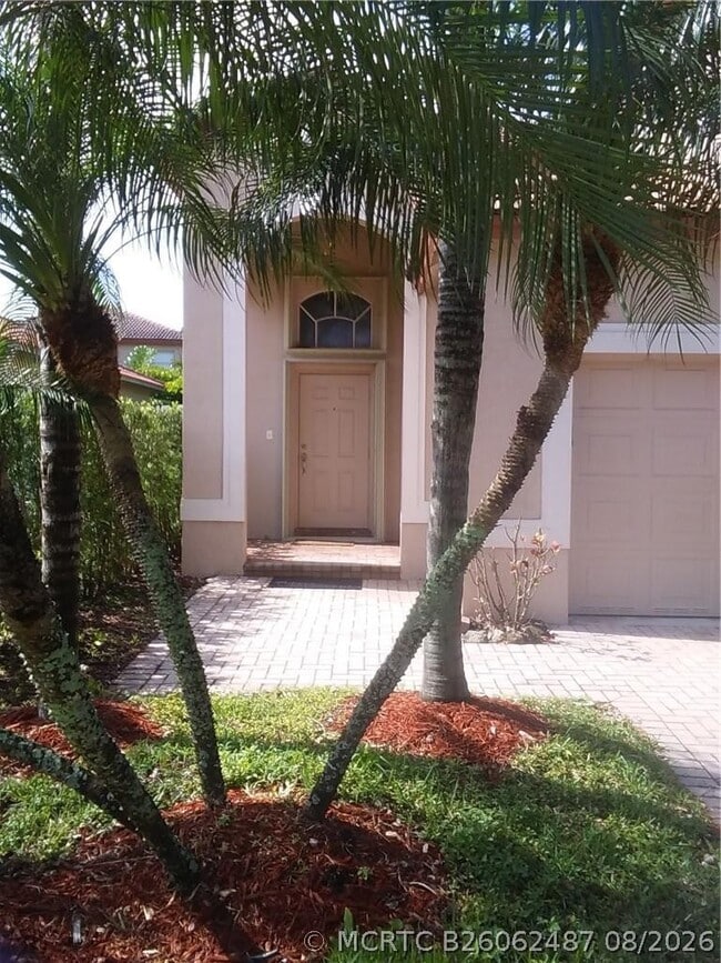 Building Photo - 19250 NW 12th Manor