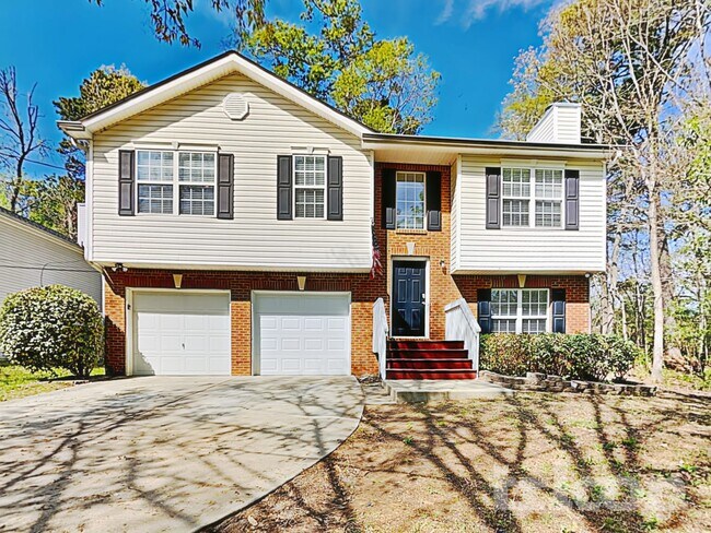 Foto del edificio - 1455 Enchanted Forest Dr