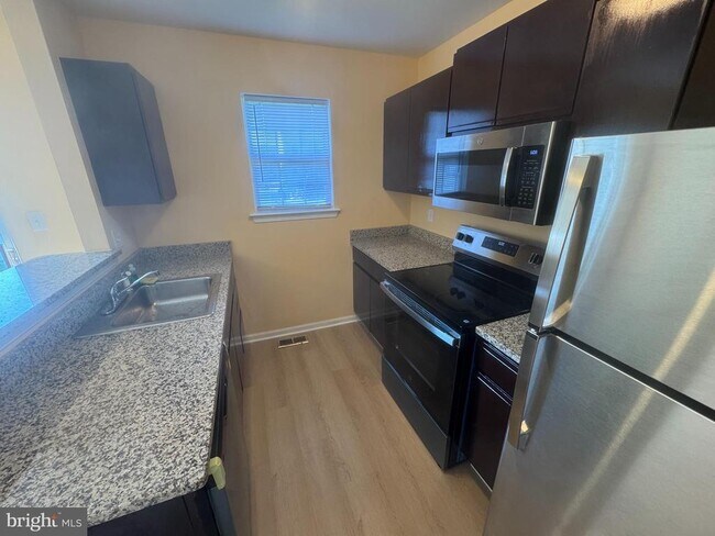 Foto del edificio - 132 Rosie Dr