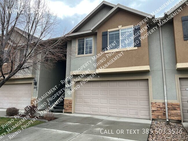 Building Photo - REDUCED RENT!! 3 Bd/3 Ba Townhome in Spani...