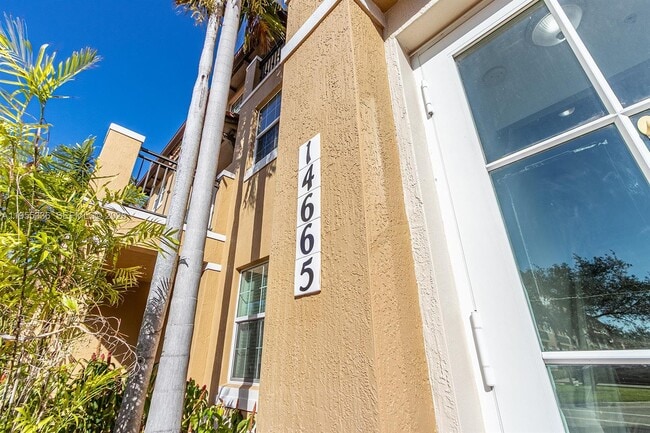 Foto del edificio - 14665 SW 9th St