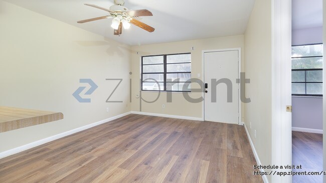 Foto del edificio - 604 Roselyn Ave