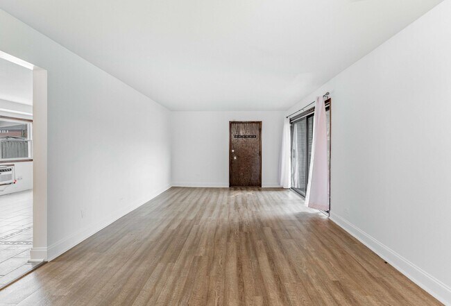 Foto del edificio - 3158 N Neenah Ave