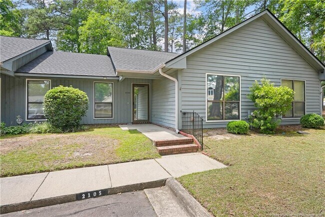 Foto del edificio - 2105 Wexford Oaks Ct