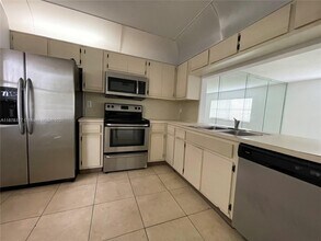 Building Photo - 2390 Coral Springs Dr