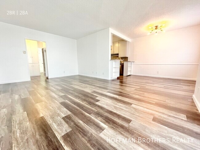 Foto del edificio - 1035 N Harper Ave