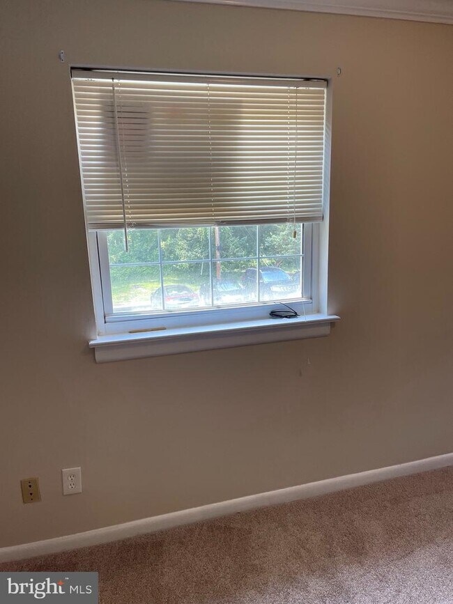 Building Photo - 7097 Spring Garden Dr