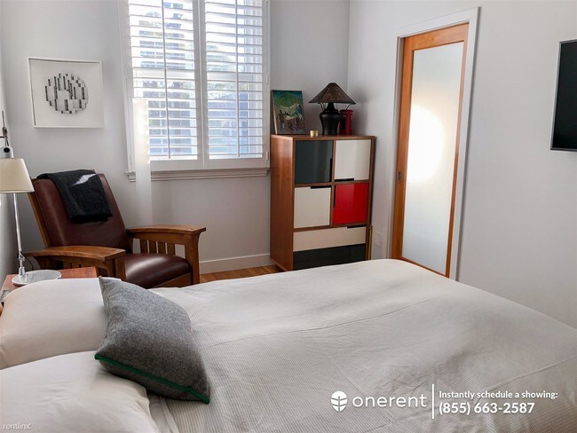Building Photo - 2 br, 2 bath House - 120 Redwood St -