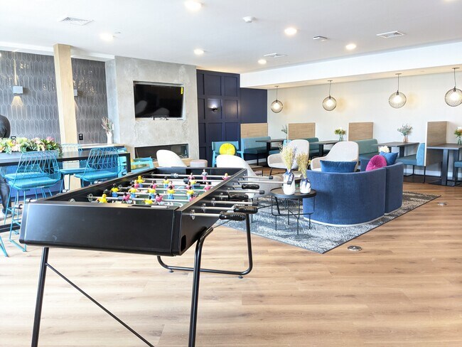 Building Photo - 95 Brighton Ave