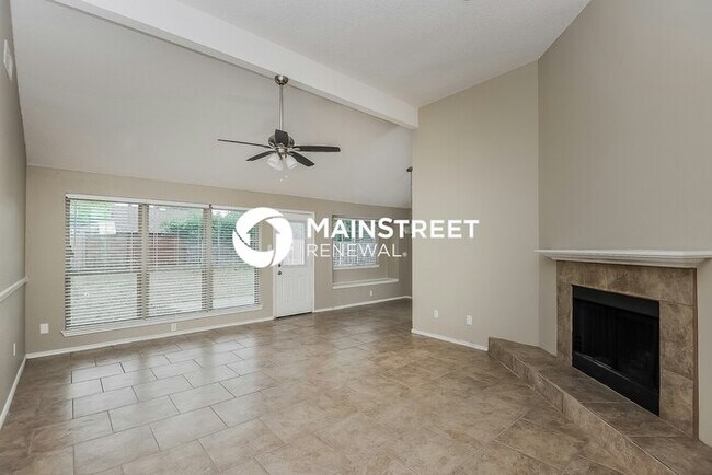 Foto del edificio - 3 Bedroom Pet-Friendly Home in Fort Worth, TX with Main Street Renewal