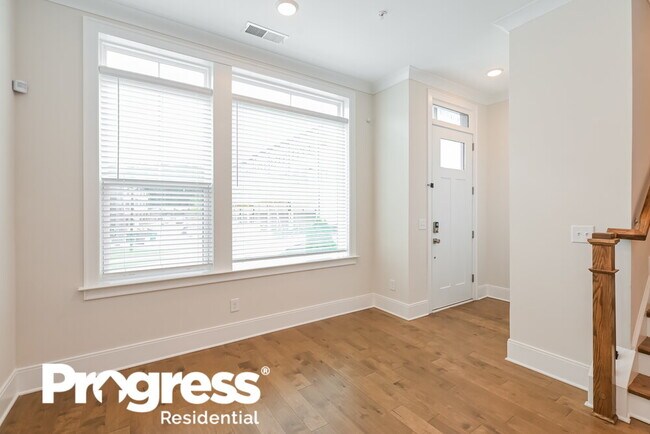 Building Photo - 183 Birchmore Dr