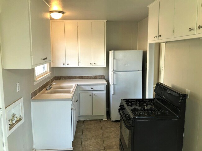 Foto del edificio - 2403 E 5th St